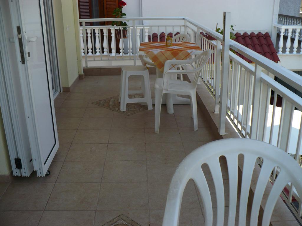 Four Seasons 1 Apartment Paralia Katerinis Room photo